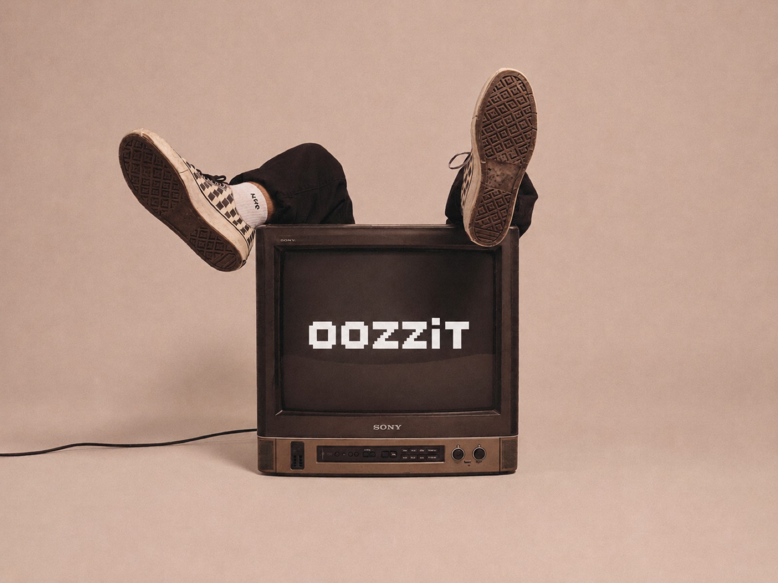 Oozzit on a CRT screen